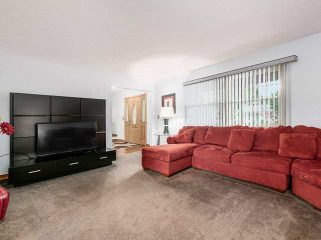 6329 Bellmeadow Drive, Columbus, OH 43229