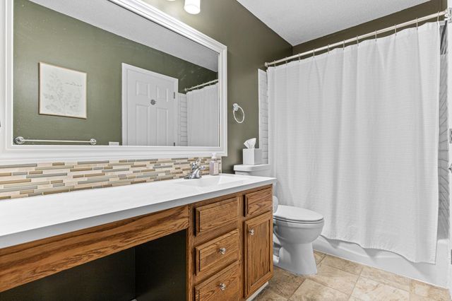 11123 Xavier Circle, Bloomington, MN 55437