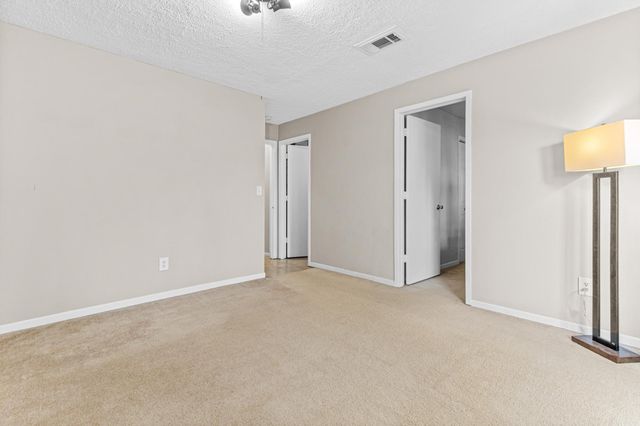 11123 Xavier Circle, Bloomington, MN 55437