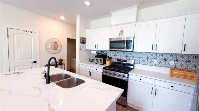 30383 Town Square, Menifee, CA 92584