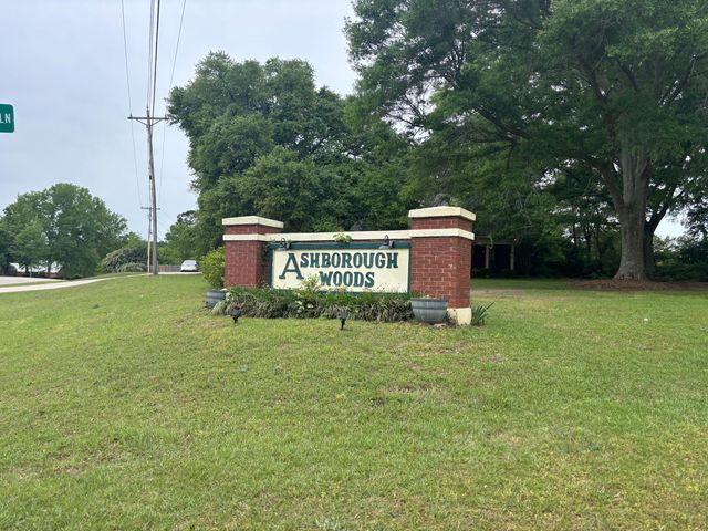 7 Hunter Dr., Hattiesburg, MS 39402