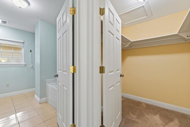 7 Hunter Dr., Hattiesburg, MS 39402