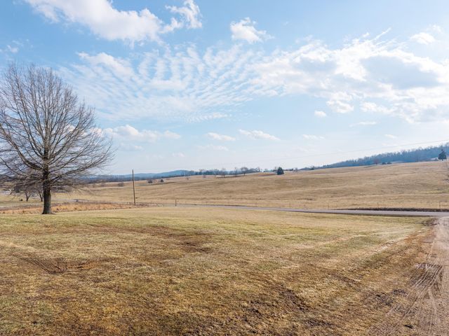 5107 Mark Welborn Road, Somerset, KY 42503