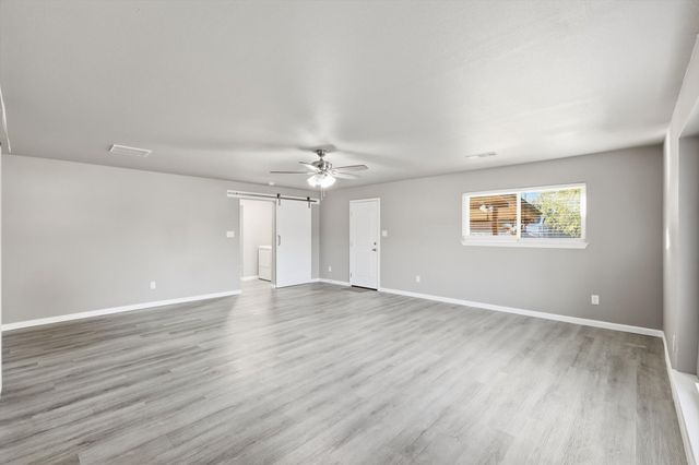 412 N Dallas Street, Pilot Point, TX 76258