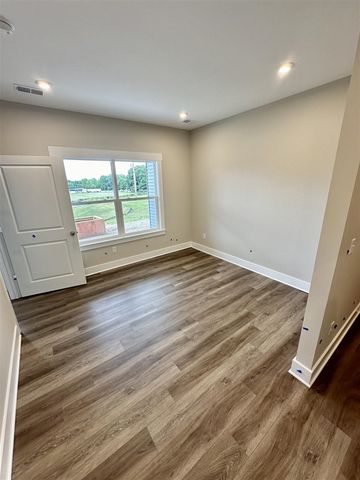 874 3rd Avenue 12, Lake Odessa, MI 48849