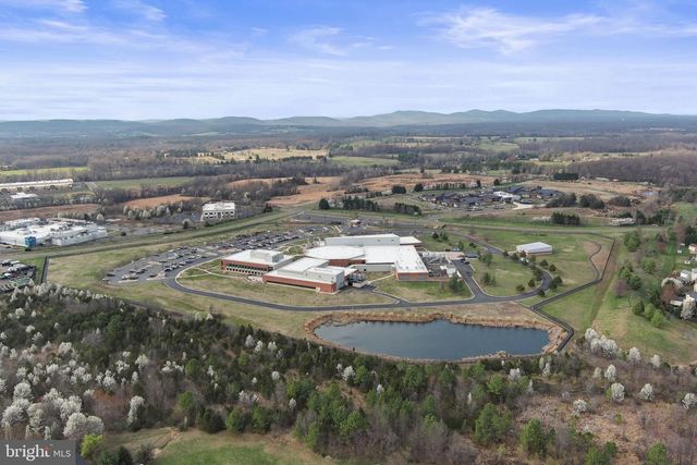 4045 CRAY DR, Warrenton, VA 20187