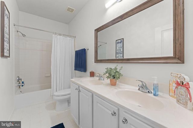 4045 CRAY DR, Warrenton, VA 20187