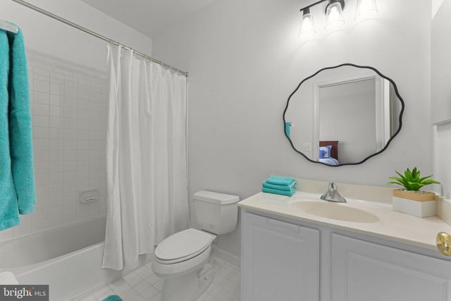 4045 CRAY DR, Warrenton, VA 20187