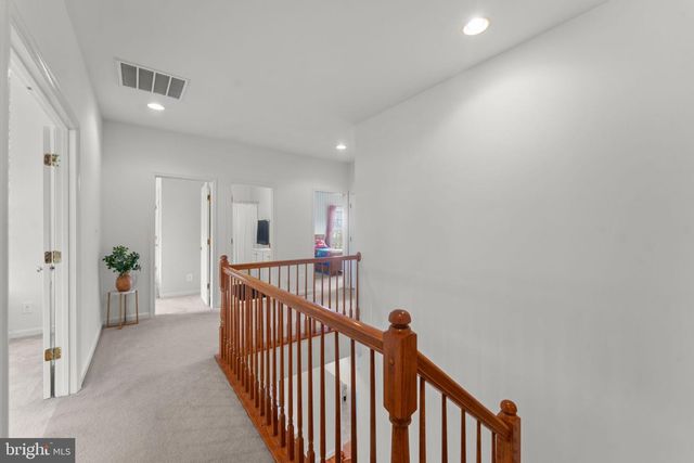 4045 CRAY DR, Warrenton, VA 20187