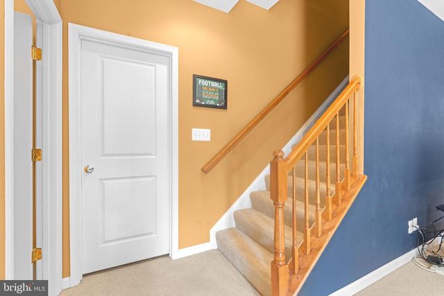 4045 CRAY DR, Warrenton, VA 20187