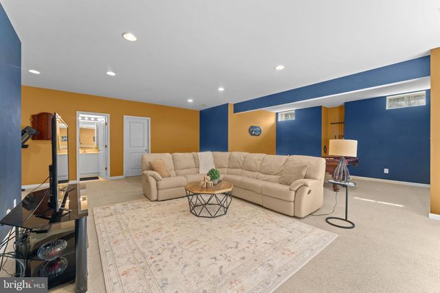 4045 CRAY DR, Warrenton, VA 20187