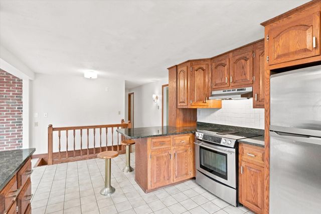 3 Norman Ave, Newburyport, MA 01950
