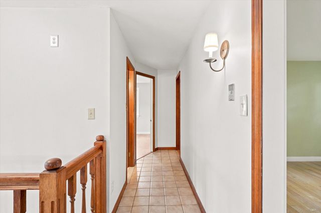 3 Norman Ave, Newburyport, MA 01950