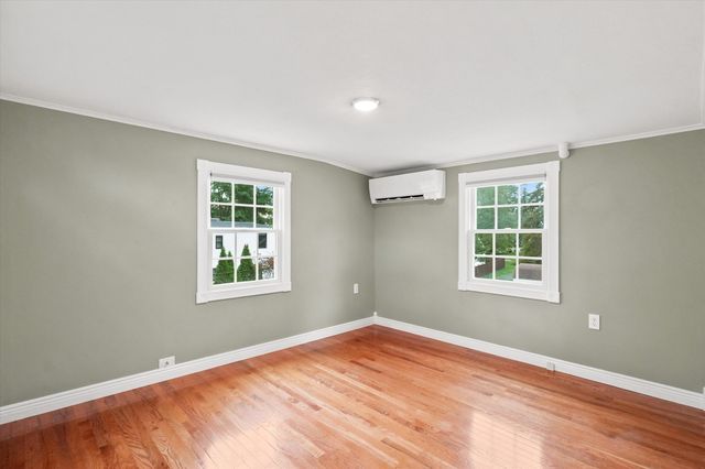 3 Norman Ave, Newburyport, MA 01950
