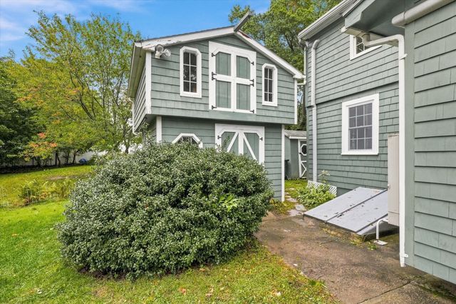 3 Norman Ave, Newburyport, MA 01950