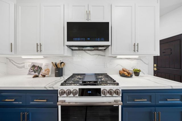 2015 Jackson Street, Santa Clara, CA 95050