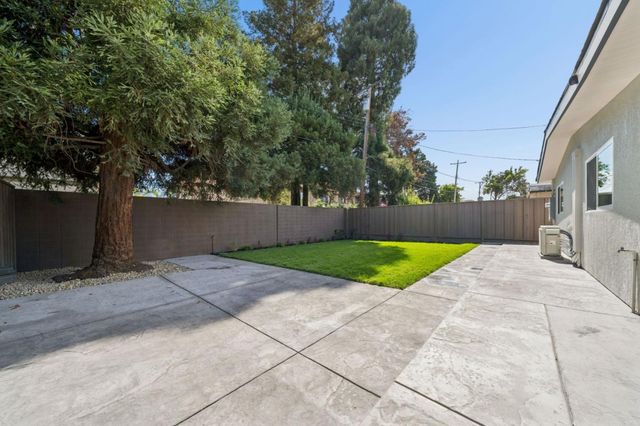 2015 Jackson Street, Santa Clara, CA 95050