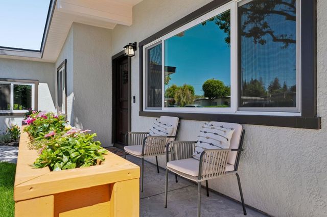 2015 Jackson Street, Santa Clara, CA 95050
