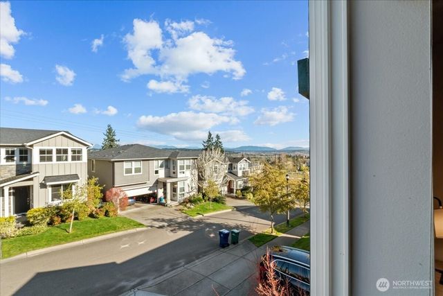 13015 135th Place NE, Kirkland, WA 98034