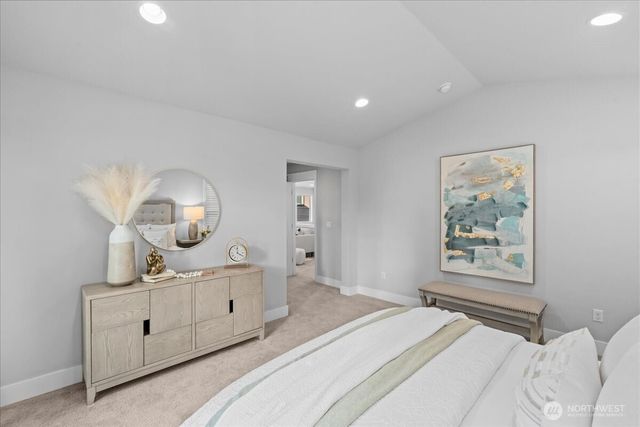 13015 135th Place NE, Kirkland, WA 98034