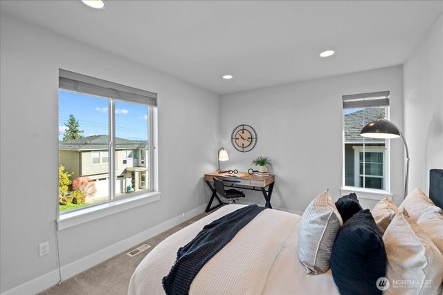 13015 135th Place NE, Kirkland, WA 98034