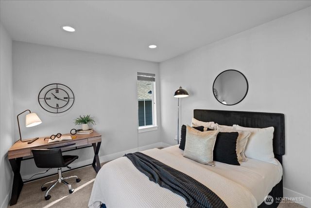 13015 135th Place NE, Kirkland, WA 98034