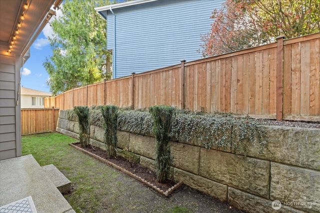 13015 135th Place NE, Kirkland, WA 98034