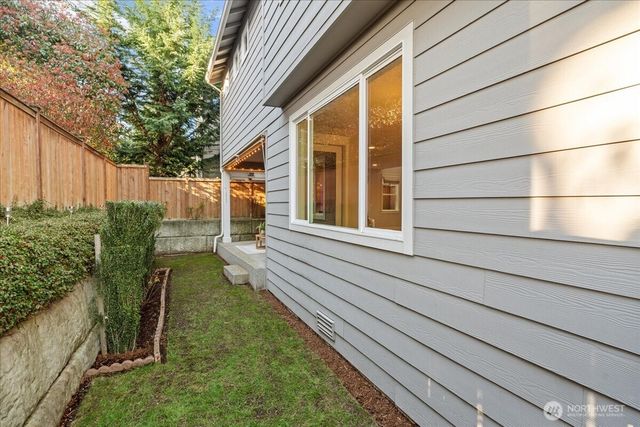 13015 135th Place NE, Kirkland, WA 98034