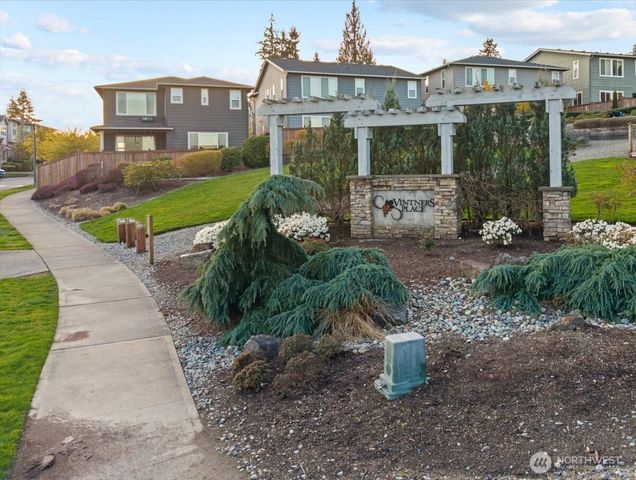 13015 135th Place NE, Kirkland, WA 98034