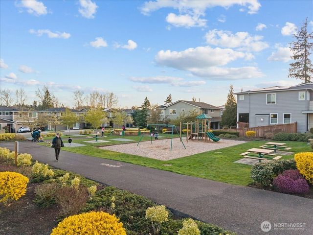 13015 135th Place NE, Kirkland, WA 98034