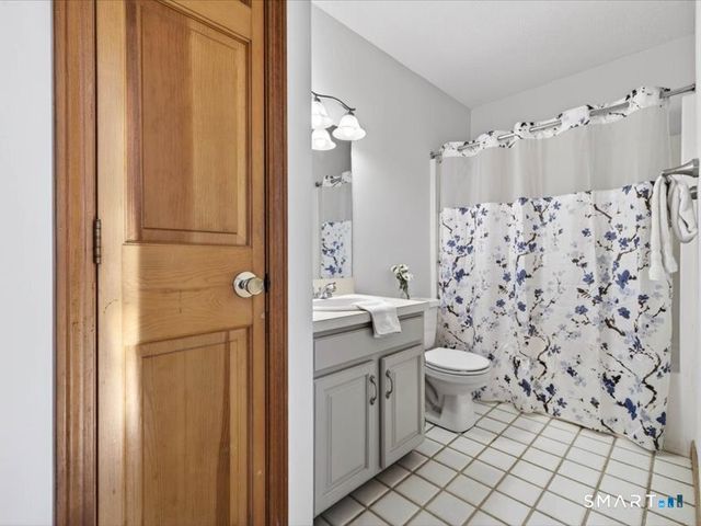 214 Alps Road 31, Branford, CT 06405