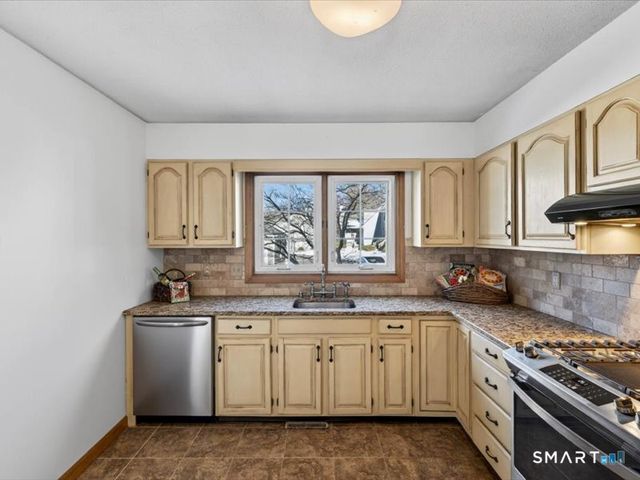 214 Alps Road 31, Branford, CT 06405