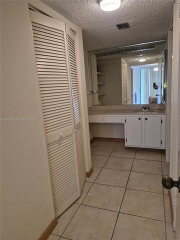 290 174th Street 903, Sunny Isles Beach, FL 33160