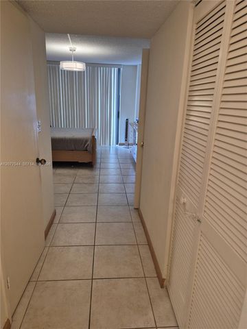 290 174th Street 903, Sunny Isles Beach, FL 33160