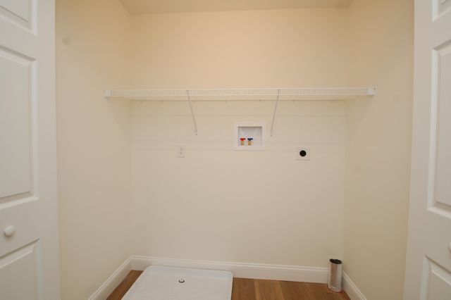 27A Griffin Road, Hudson, NH 03051