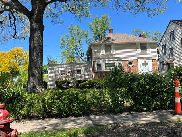 4385 Silsby Road, University Heights, OH 44118
