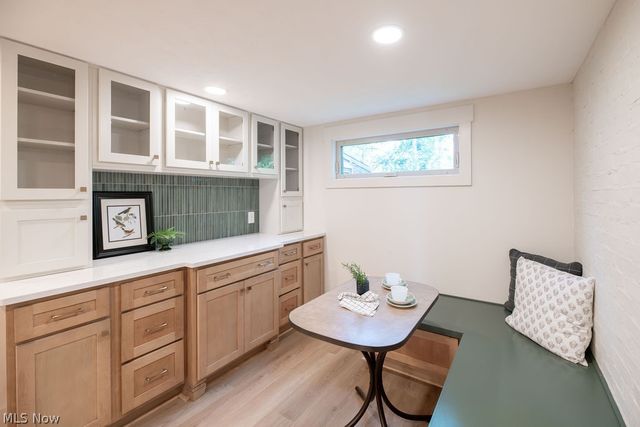 831 Brandon Circle, Aurora, OH 44202