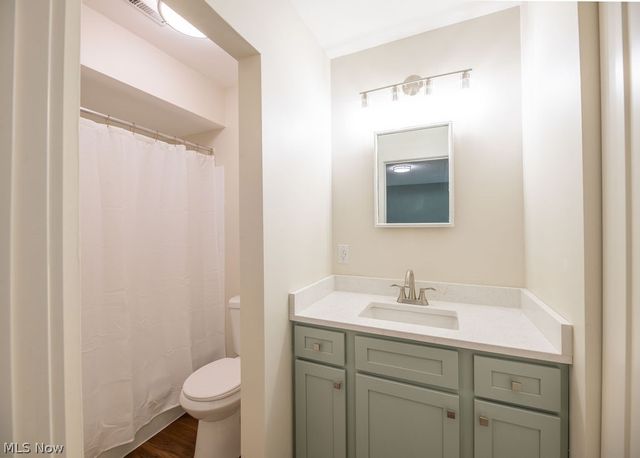 831 Brandon Circle, Aurora, OH 44202