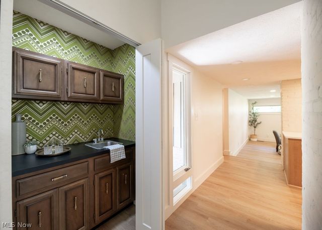 831 Brandon Circle, Aurora, OH 44202