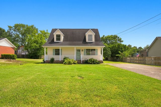 131 E Morris Dr, Gallatin, TN 37066