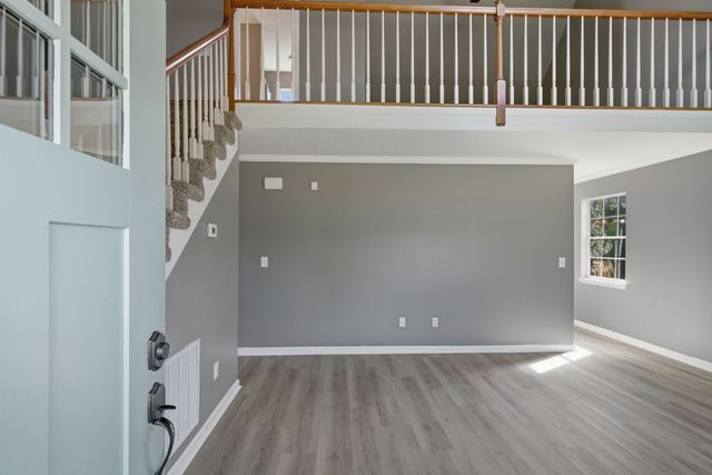 131 E Morris Dr, Gallatin, TN 37066