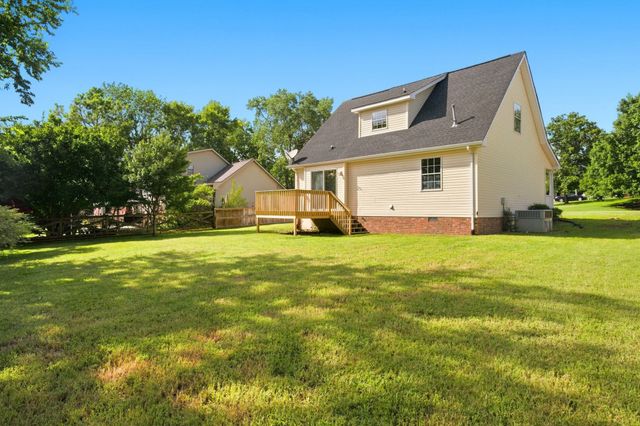 131 E Morris Dr, Gallatin, TN 37066