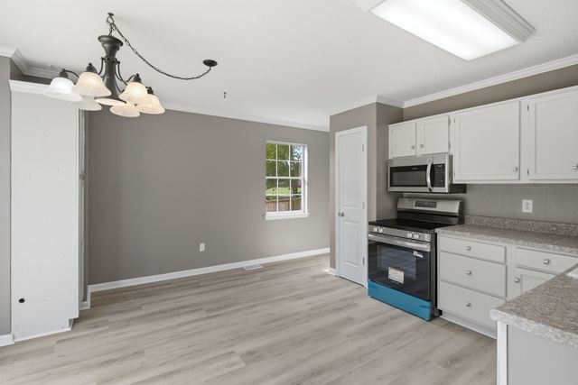 131 E Morris Dr, Gallatin, TN 37066