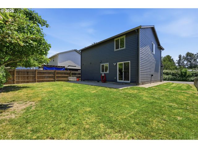 827 Ne FALOMA Rd, Portland, OR 97211