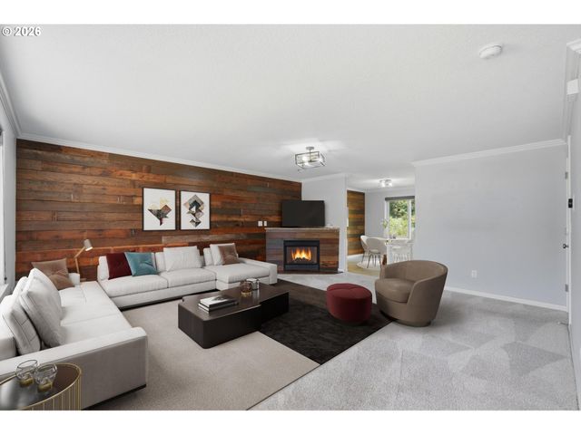 827 Ne FALOMA Rd, Portland, OR 97211
