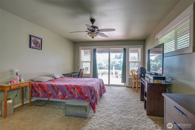 875 Pheasant Court SW, Ocean Shores, WA 98569