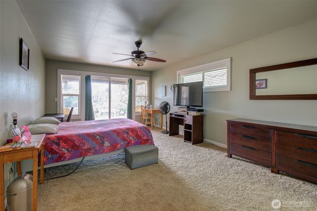 875 Pheasant Court SW, Ocean Shores, WA 98569