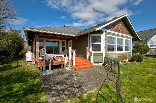 875 Pheasant Court SW, Ocean Shores, WA 98569