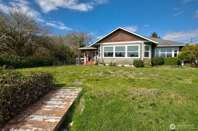 875 Pheasant Court SW, Ocean Shores, WA 98569