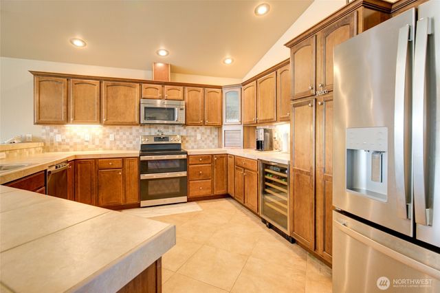 875 Pheasant Court SW, Ocean Shores, WA 98569